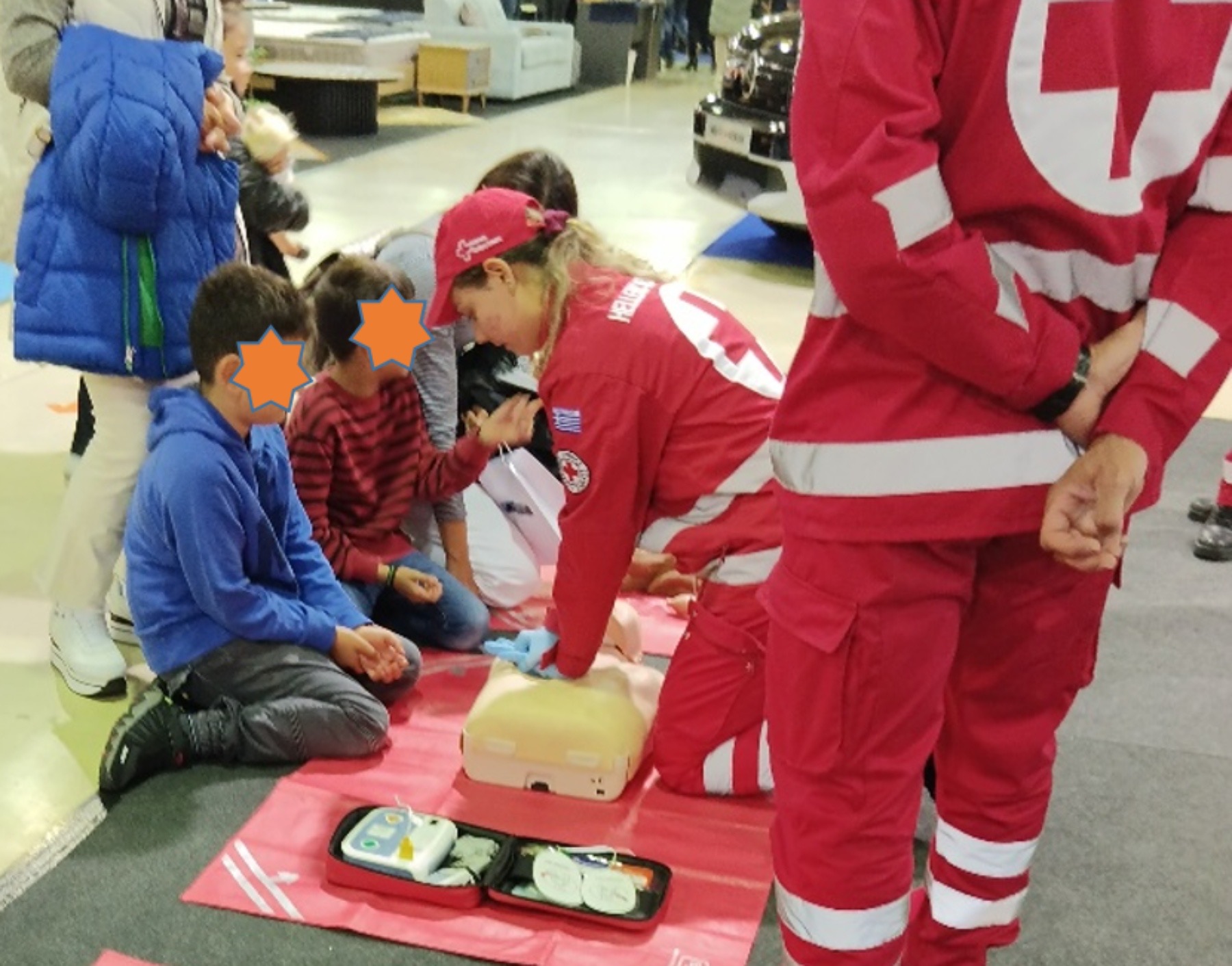 Ε.Ε.Σ.: Άμεση παρέμβαση Εθελόντριας σε έκτακτο περιστατικό σε παιδί, στην 31η Διεθνή Έκθεση Καβάλας