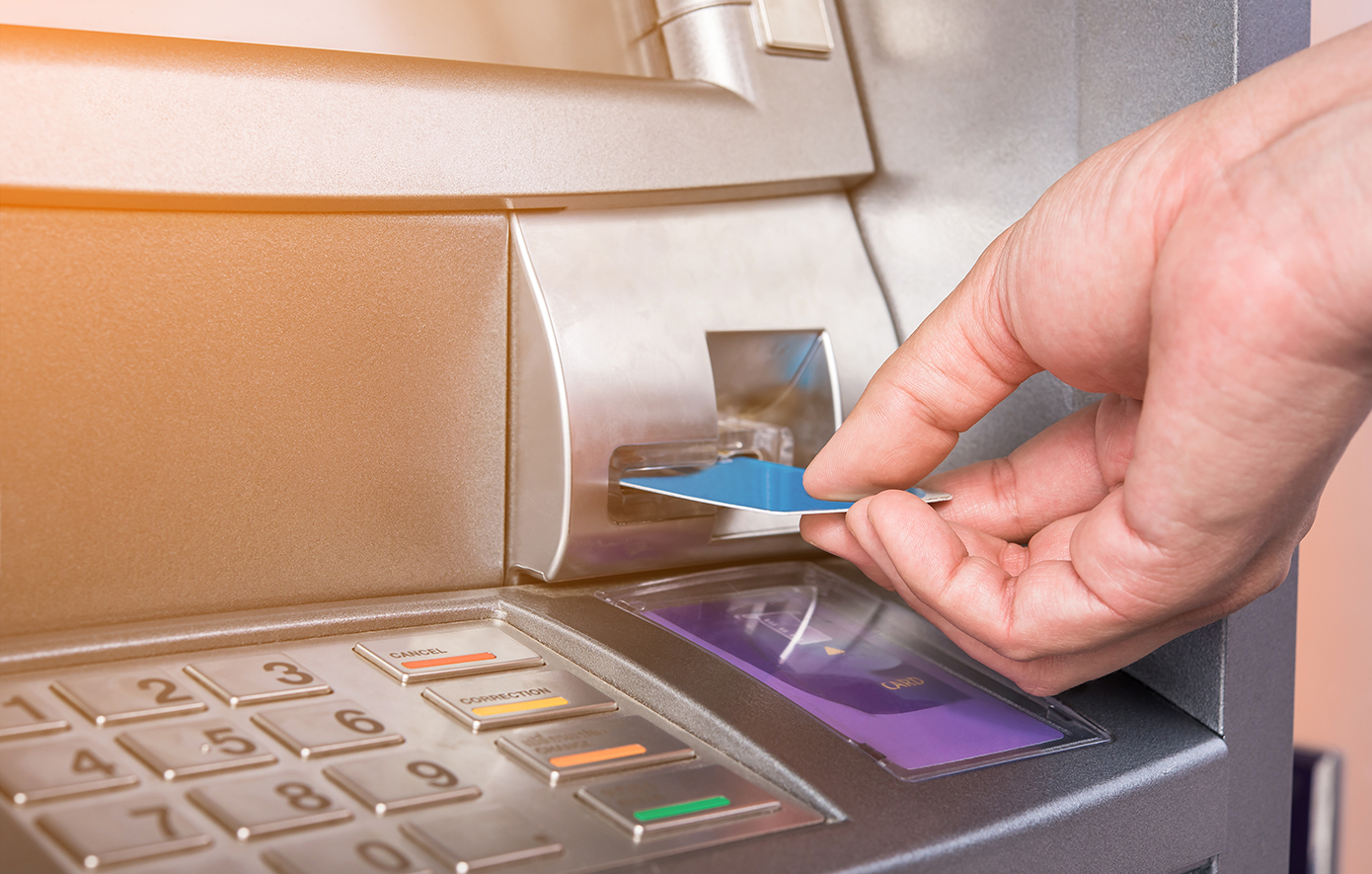 Τρόποι προστασίας όταν κάνετε συναλλαγές σε ΑΤΜ