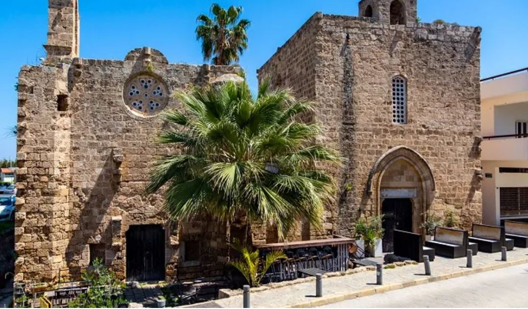 Κατεχόμενα : Μετατρέπουν την εκκλησία του Αγίου Ιωάννη του Ναΐτη…σε καφέ -μπαρ στην Αμμόχωστο!