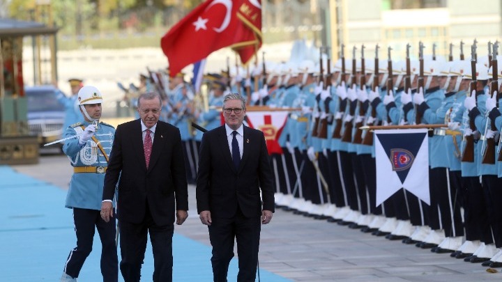 Λονδίνο και Άγκυρα υπέγραψαν συμφωνία για την αγορά μαχητικών αεροσκαφών