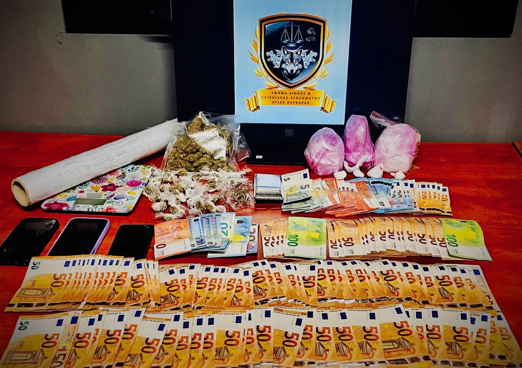 Εγκληματική οργάνωση διακινούσε κοκαΐνη και ακατέργαστη  κάνναβη στην ευρύτερη περιοχή της Αττικής και σε όμορους νομούς