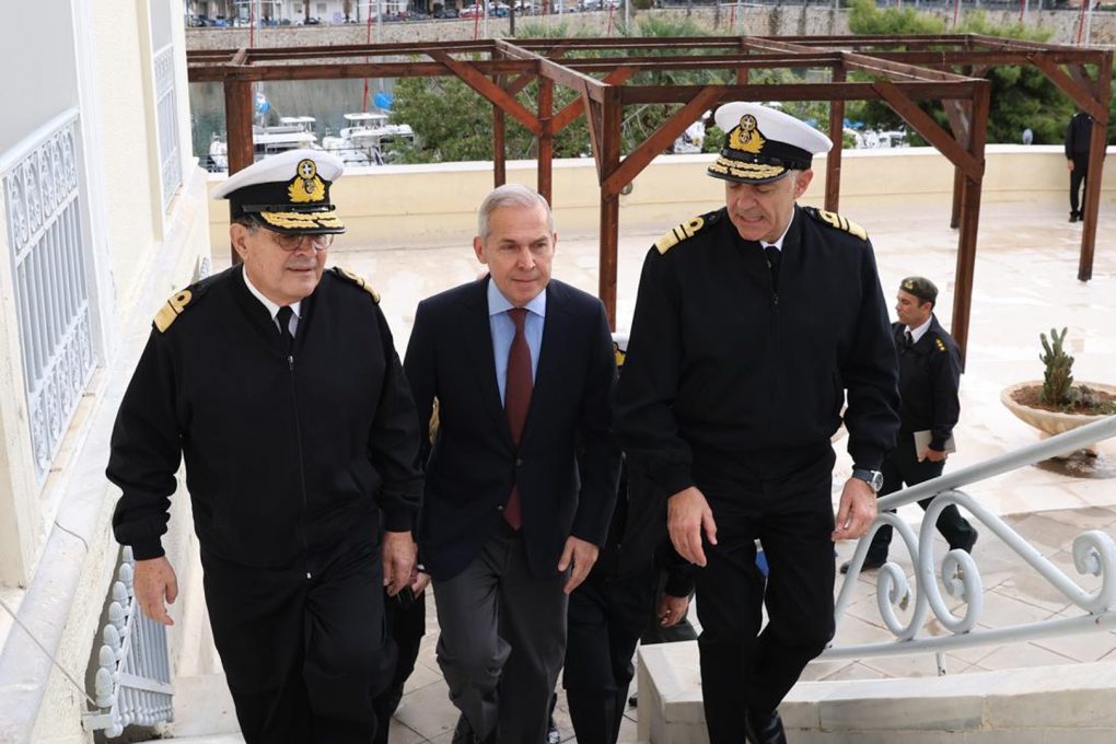 Επίσκεψη ΥΦΕΘΑ Θανάση Δαβάκη στο Κέντρο Ειδικής Φροντίδας Παιδιών (ΚΕΦΠ)