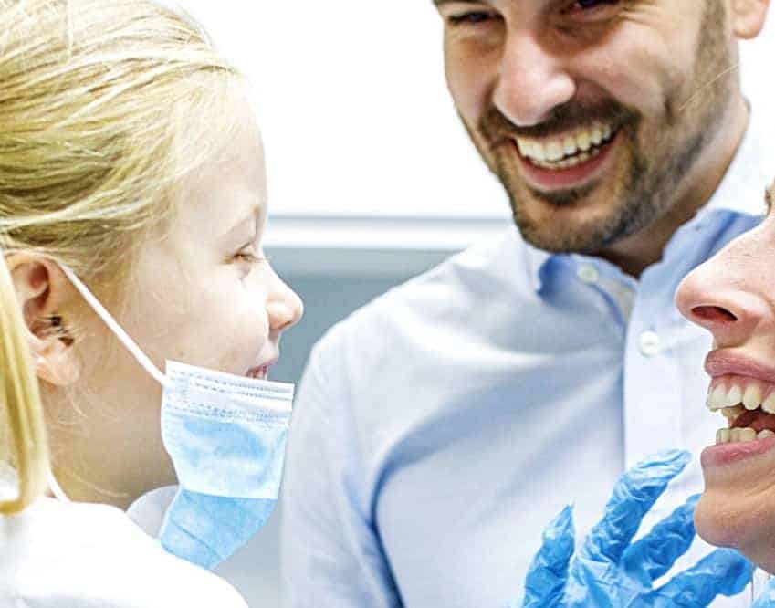 Οφέλη για Οικογένειες με Προσιτή Υγειονομική Φροντίδα