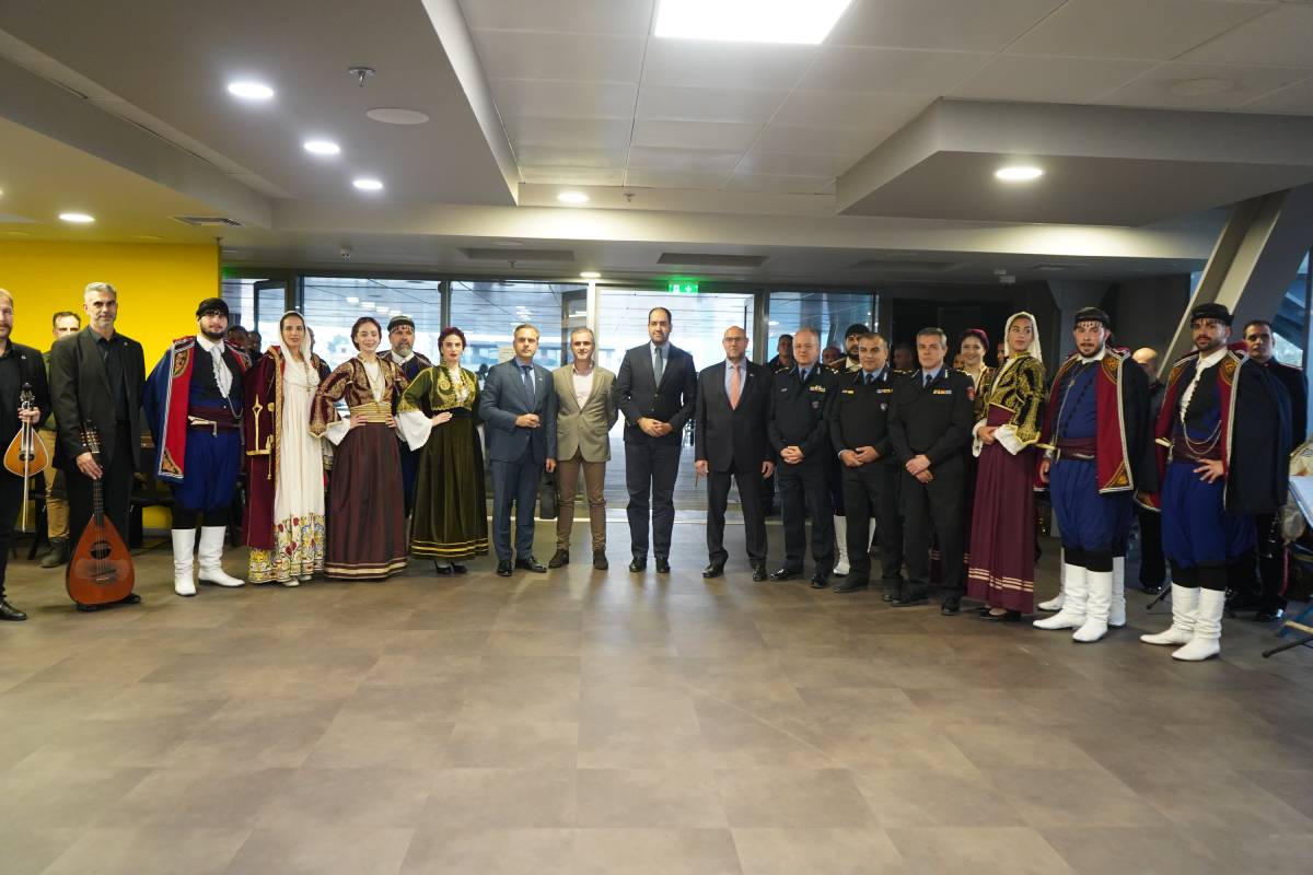 Χριστουγεννιάτικα Κάλαντα στο Υπουργείο Κλιματικής Κρίσης και Πολιτικής Προστασίας