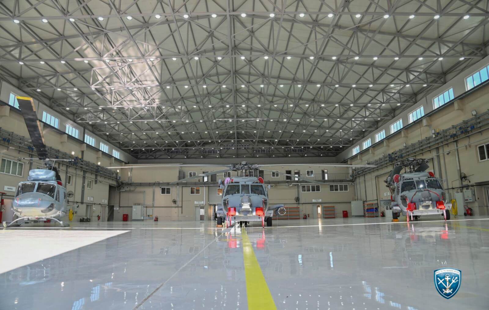 Εγκαίνια του ανακαινισμένου Υποστέγου Υποστήριξης των νέων Ελικοπτέρων MH-60 ROMEO στην ΒΕΝ από τον Αρχηγό ΓΕΝ