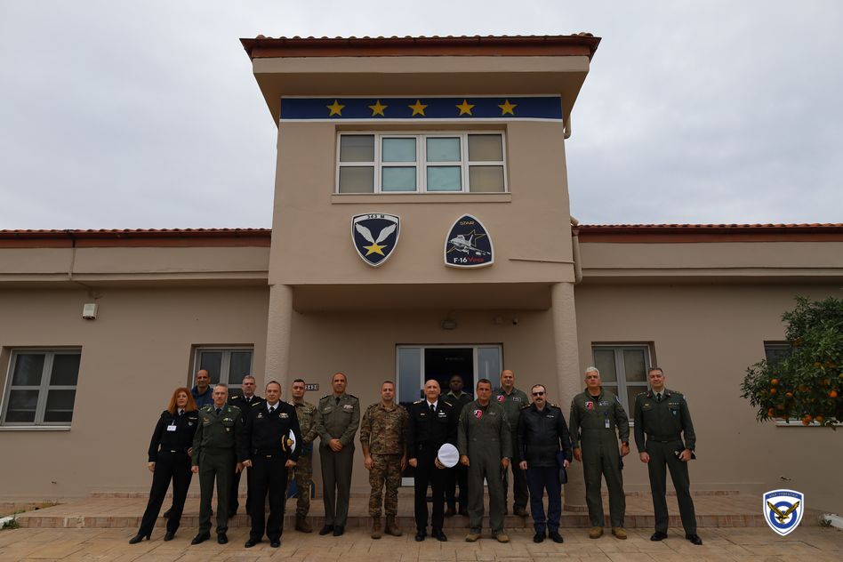 Επίσκεψη Σπουδαστών της 10ης Ε/Σ του Διεθνούς Σχολείου Σπουδών ΣΕΘΑ στην 115ΠΜ