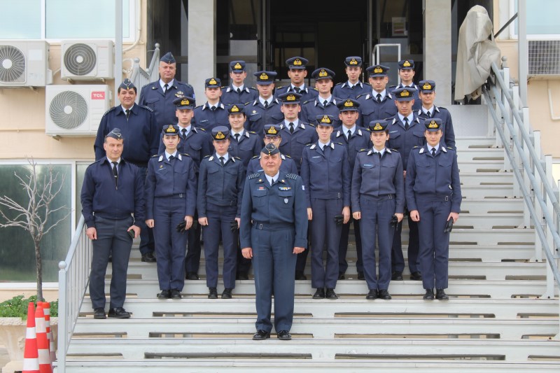 Εκπαιδευτική Επίσκεψη της Σχολής Ικάρων στην ΕΜΥ