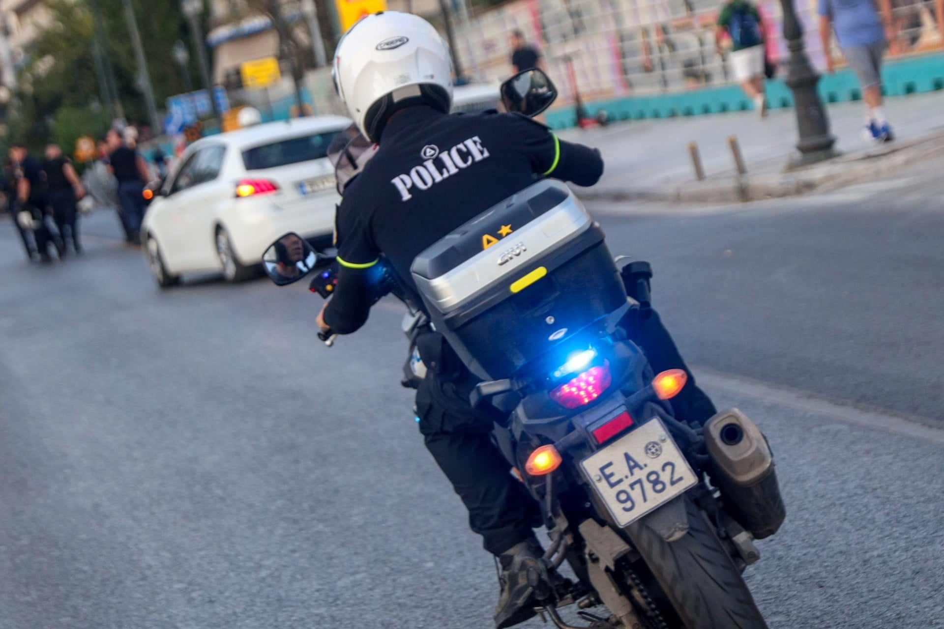 Ένοπλη ληστεία σε κοσμηματοπωλείο στην Πάργα – Ανθρωποκυνηγητό για τη σύλληψη των δραστών