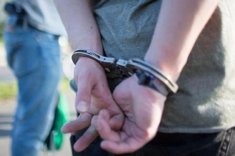 4 ανήλικοι διέπρατταν κλοπές και ληστείες σε γυναίκες υπαλλήλους αρτοποιείων και περιπτέρων σε Κηφισιά και Νέα Ερυθραία