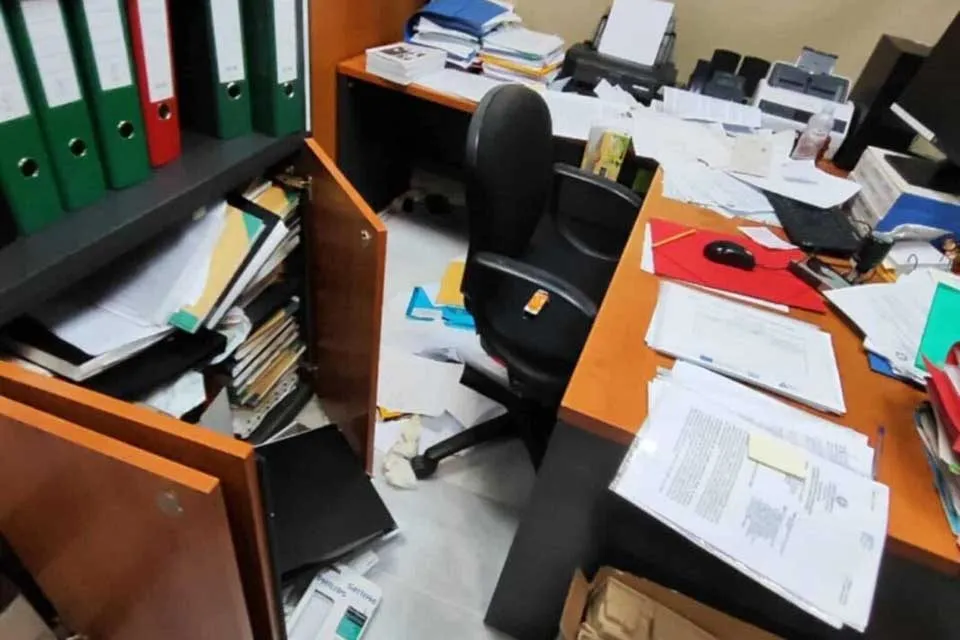 Εξιχνιάστηκε περίπτωση διάρρηξης στο Δημαρχείο Σαρωνικού