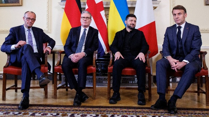 Στάρμερ, Μακρόν, Μερτς και Ζελέσνκι συναντήθηκαν στο Λονδίνο σε μια «κρίσιμη στιγμή» για την Ουκρανία