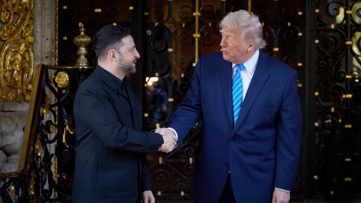 Zελένσκι: Η Ουάσινγκτον πρότεινε “γερές” εγγυήσεις ασφαλείας για μια περίοδο 15 ετών που μπορεί να παραταθεί