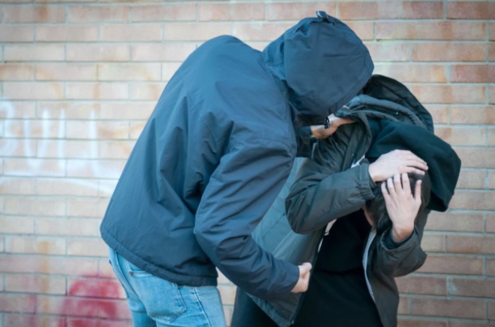 Η ανήλικη παραβατικότητα και τα αίτια της