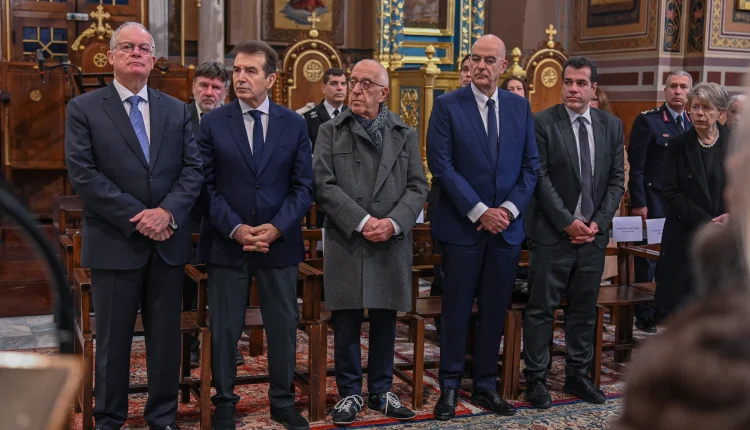 Ο Μ. Χρυσοχοΐδης στην ετήσια εκδήλωση μνήμης για τα θύματα της τρομοκρατίας