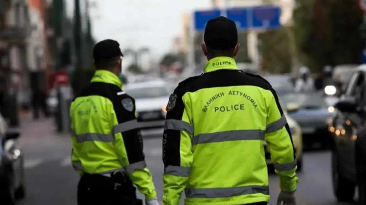 Πάνω από 800 παραβάσεις βεβαιώθηκαν την 30η εβδομάδα της εκστρατείας «Μηδενική ανοχή στη μη χρήση κράνους»