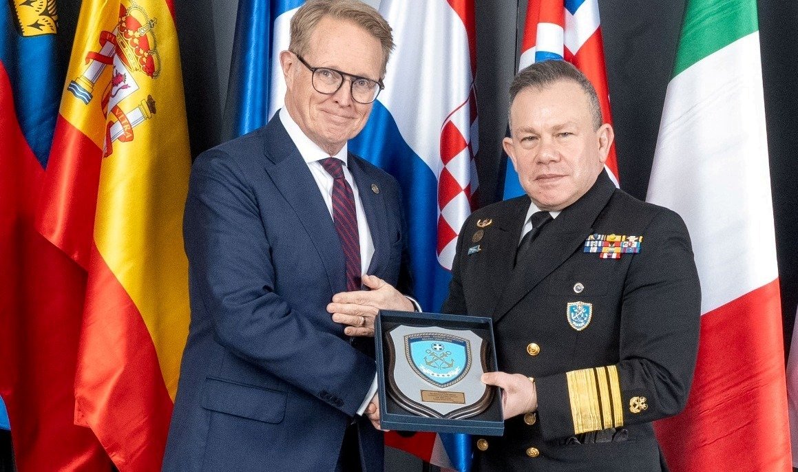 Συνάντηση του Αρχηγού Λ.Σ.-ΕΛ.ΑΚΤ. Αντιναυάρχου Λ.Σ. Τρύφωνα Κοντιζά με τον Εκτελεστικό Διευθυντή του Frontex