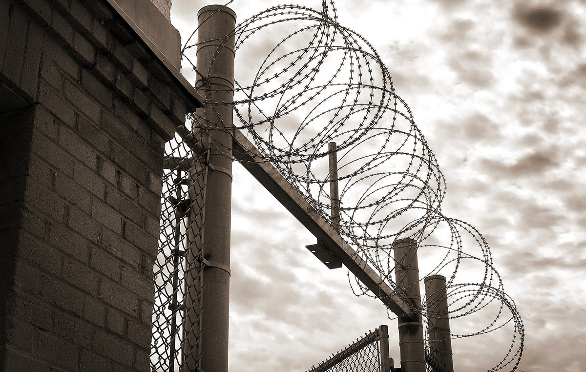 Πέταξαν δέμα με κινητά, φορτιστές, κάρτες sim και μικροποσότητα κάνναβης στις φυλακές Διαβατών