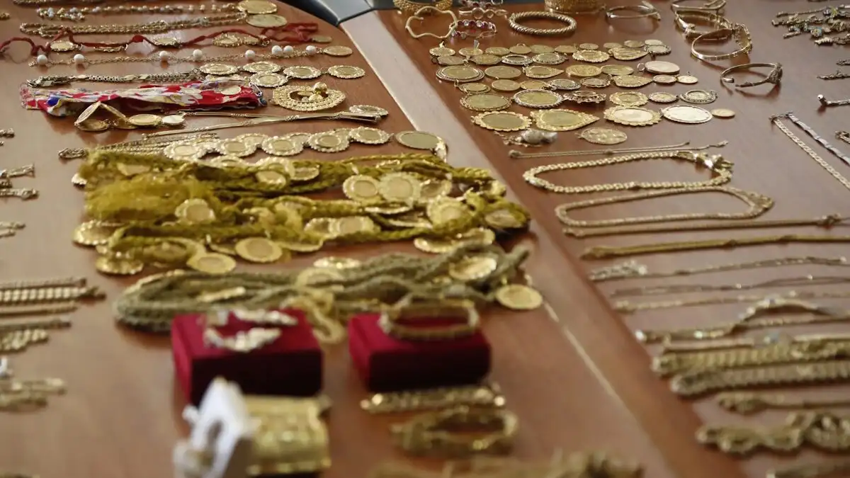 Ληστεία σε κοσμηματοπωλείο στη Χαλκιδική, με λεία ρολόγια και τιμαλφή αξίας σχεδόν 580.000 ευρώ