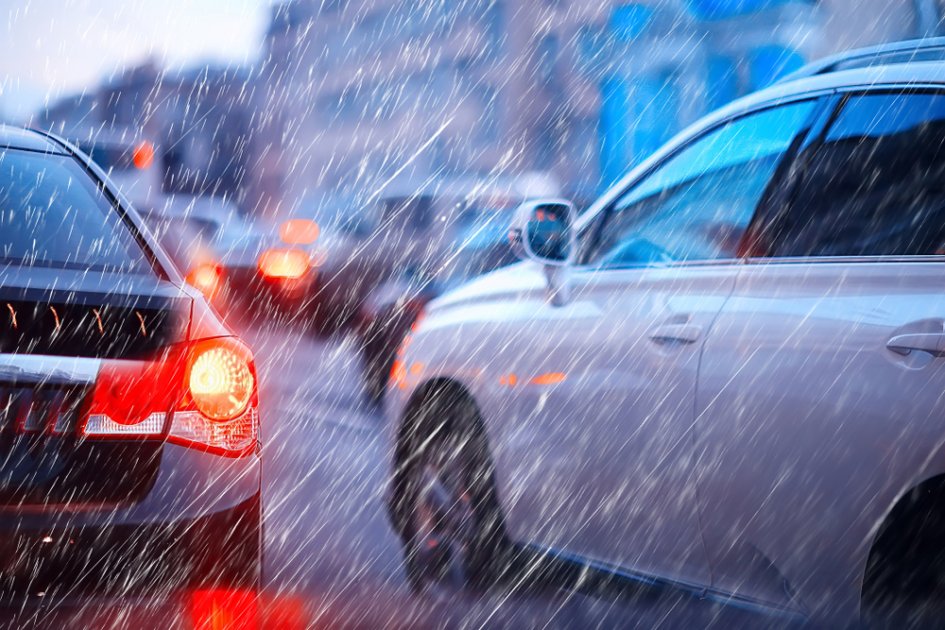 Τι να προσέξετε όταν ο δρόμος είναι ολισθηρός