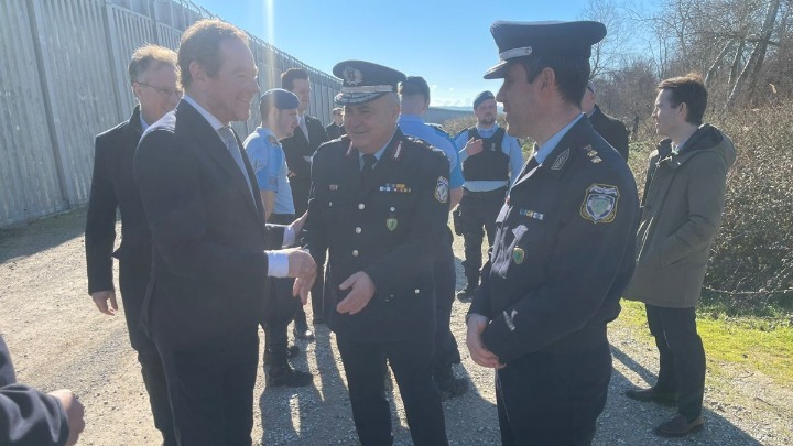 Τον φράχτη στα ελληνοτουρκικά σύνορα επισκέφθηκε ο υπ. Ασύλου και Μετανάστευσης και ΥΠΕΞ της Ολλανδίας