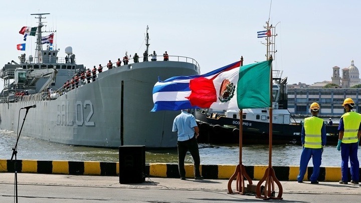 Δύο μεξικανικά πλοία έφτασαν στην Αβάνα μεταφέροντας 800 τόνους ανθρωπιστικής βοήθειας
