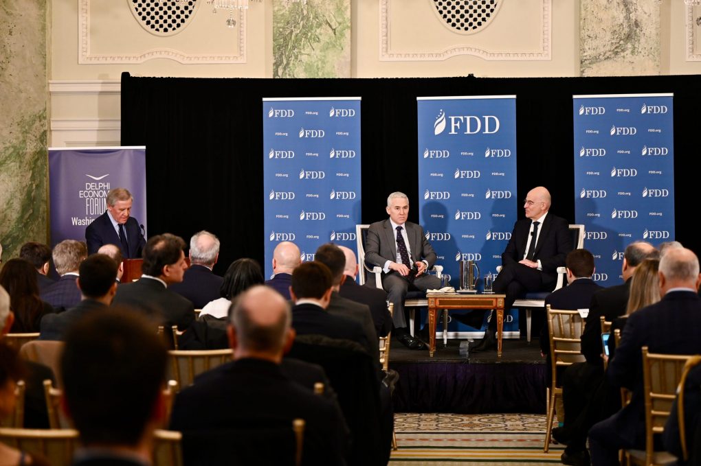 Συζήτηση Ν. Δένδια στο “Delphi Economic Forum Washington D.C. VII” με τον Εκτελεστικό Διευθυντή του FDD J. Schanzer
