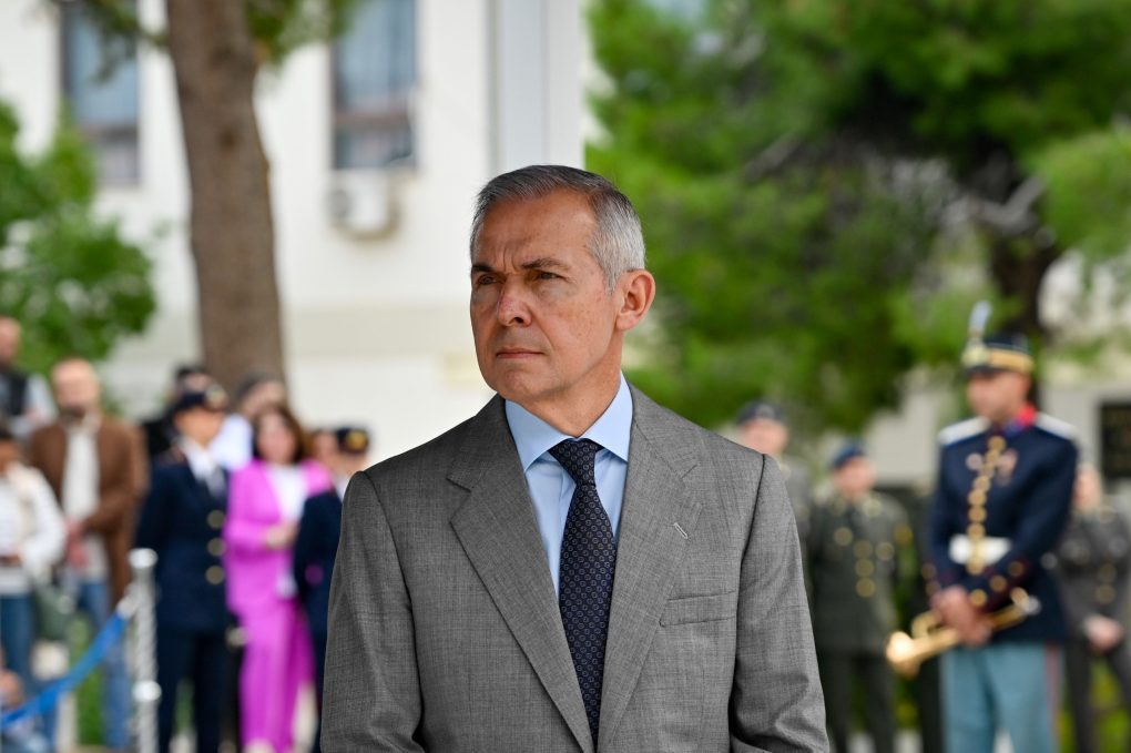 Με απόφαση Θανάση Δαβάκη καθορίζονται οι Άγονες Ειδικότητες Στρατιωτικών Ιατρών