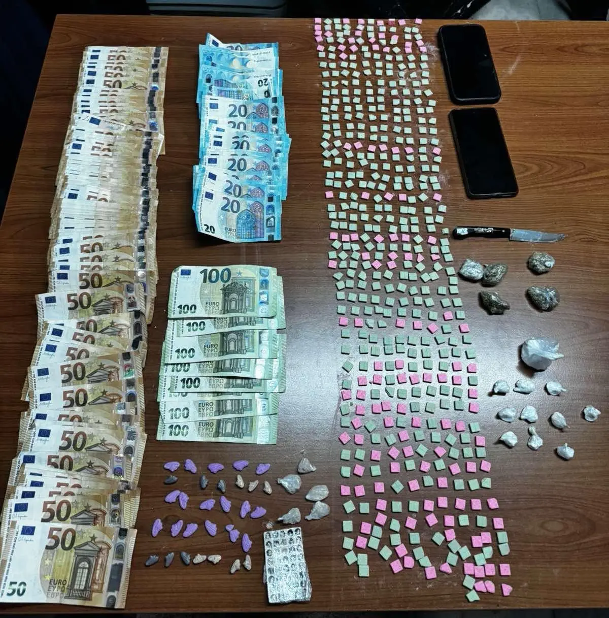 Πλήθος ναρκωτικών ουσιών βρέθηκε σε 28χρονο, μετά από καταδίωξη