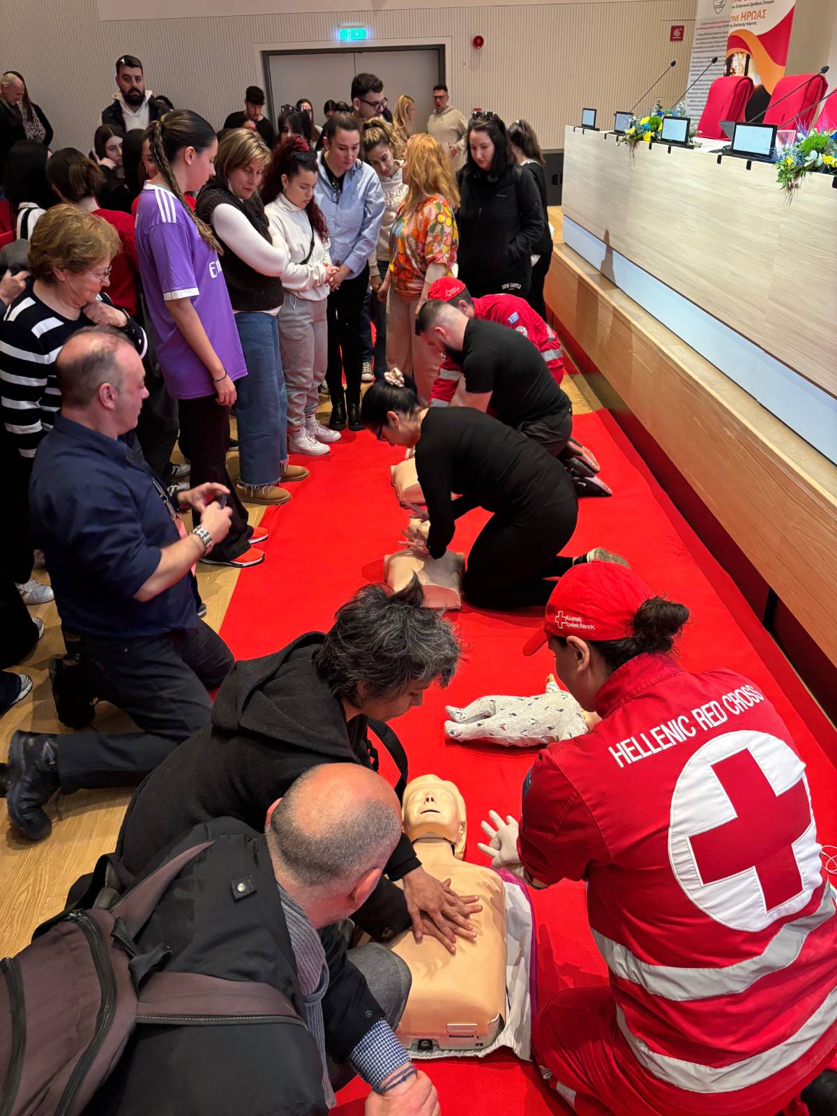 Ο Ελληνικός Ερυθρός Σταυρός εκπαίδευσε 400 πολίτες στις Πρώτες Βοήθειες (video)