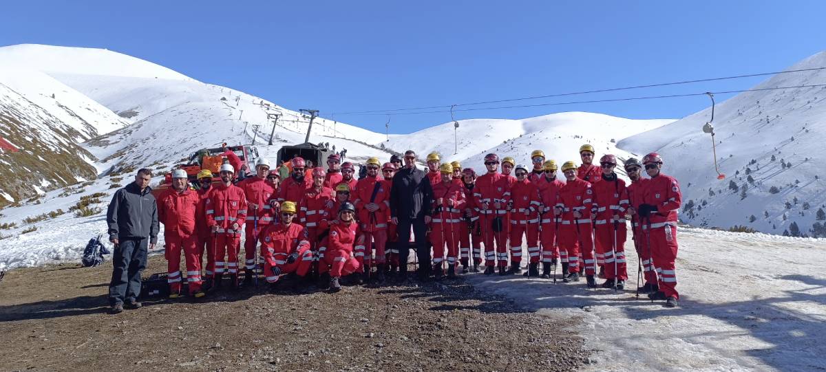 Ο Ε.Ε.Σ. διοργάνωσε εντυπωσιακή διασωστική εκπαίδευση επιβίωσης και διάσωσης στον Όλυμπο (video)