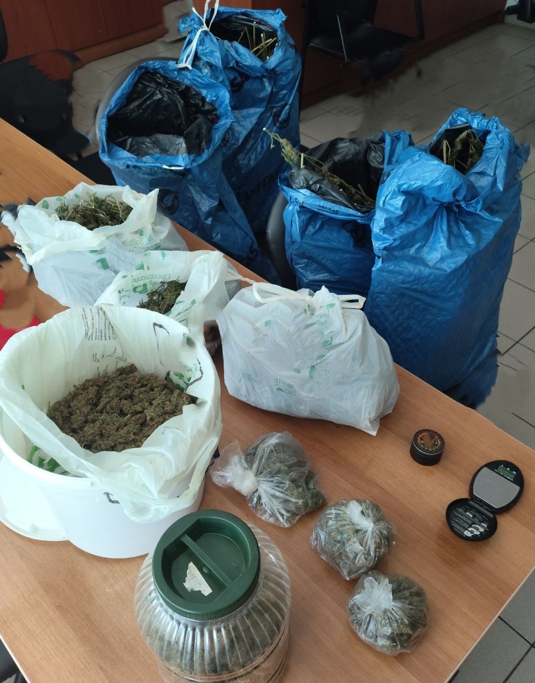 Ηράκλειο Kρήτης: 70χρονος είχε ναρκωτικά στο αυτοκίνητό του