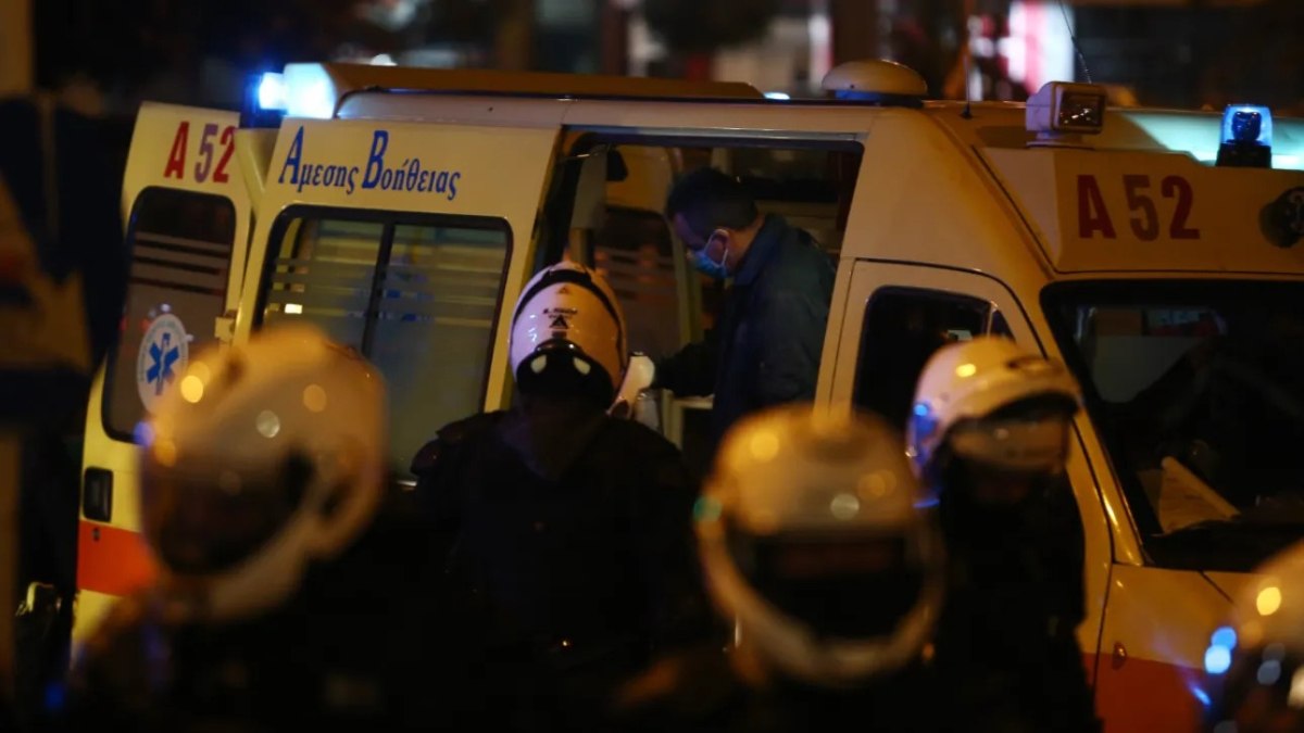 Mαθητής από τη Γαλλία έπεσε από μπαλκόνι ξενοδοχείου στην Ομόνοια και σκοτώθηκε