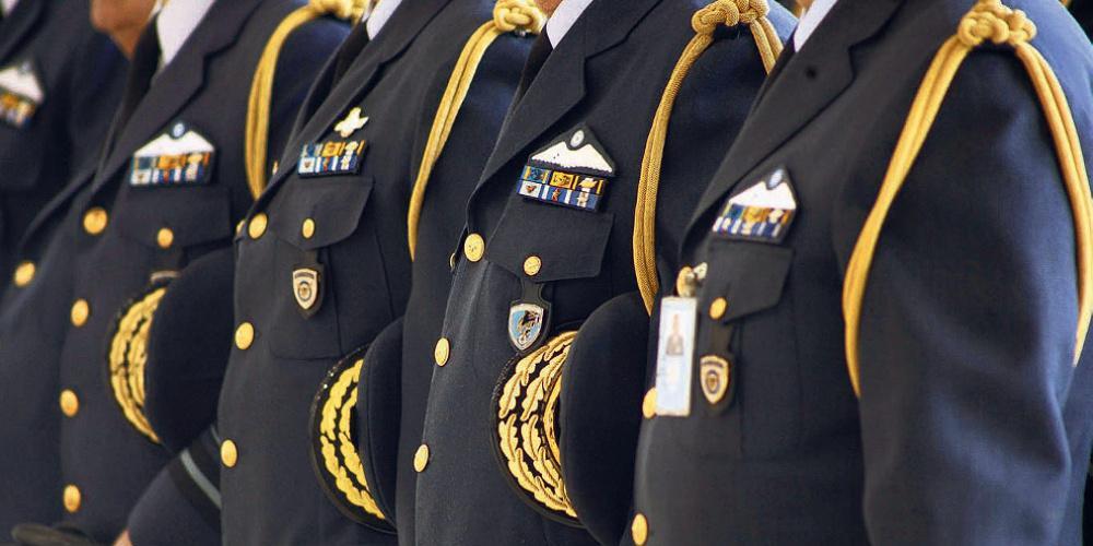 Συντάξεις ενστόλων: Πλασματικά έτη «δύο ταχυτήτων» – Το κόστος και οι προϋποθέσεις για τη διπλή μάχιμη 5ετία