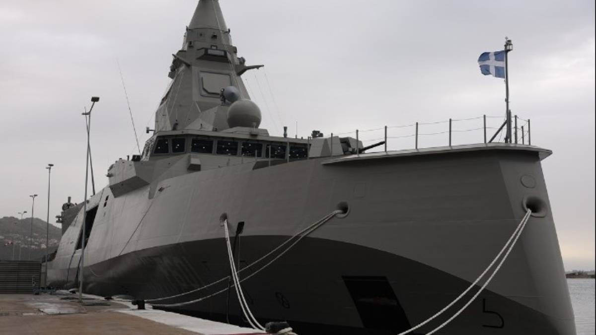 Στην Κύπρο η φρεγάτα «Κίμων» με δεύτερη ελληνική φρεγάτα που φέρει το σύστημα «Κένταυρος» και ζεύγος μαχητικών F-16