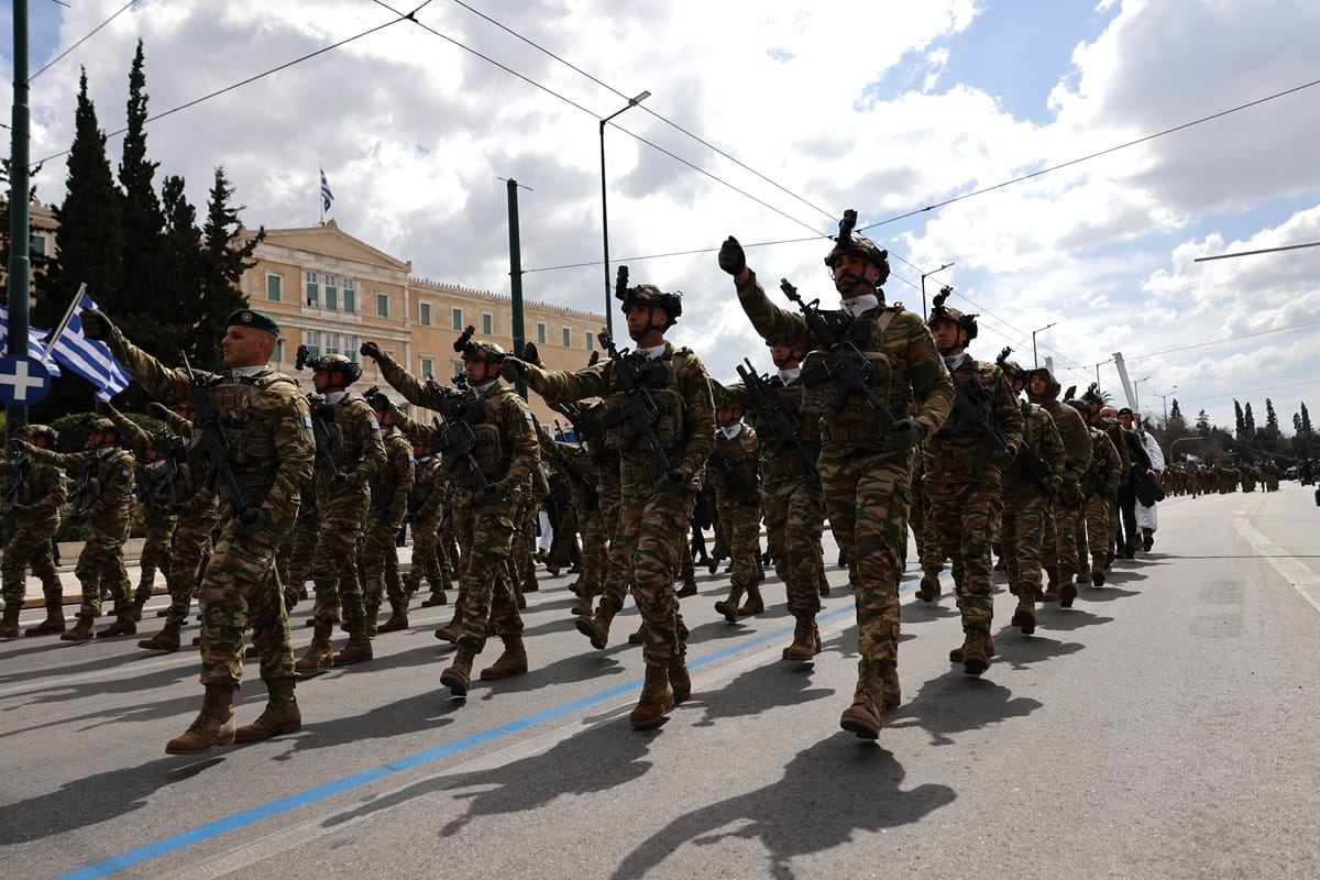 Μεγαλειώδης η παρέλαση των Ενόπλων Δυνάμεων και των Σωμάτων Ασφαλείας για την 25η Μαρτίου 1821