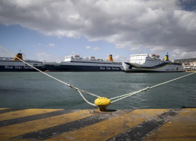 Εκπτώσεις σε ακτοπλοϊκά και αεροπορικά εισιτήρια για τη μετάβαση αναπληρωτών εκπαιδευτικών την περίοδο του Πάσχα