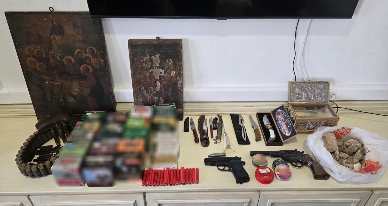 Δήμος Μινώα Πεδιάδος: Σύλληψη 60χρονου για παράβαση του Νόμου περί όπλων και ενδοοικογενειακή βία