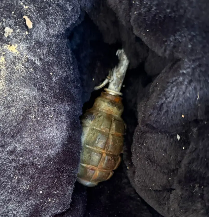 Στα πλαίσια της δράσης Street Crimes εντοπίστηκε χειροβομβίδα σε σπίτι στην Κυψέλη – Σύλληψη 3 αλλοδαπών