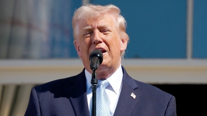 Ο Τραμπ κατηγορεί το Ιράν για «πλήρη παραβίαση» της εκεχειρίας