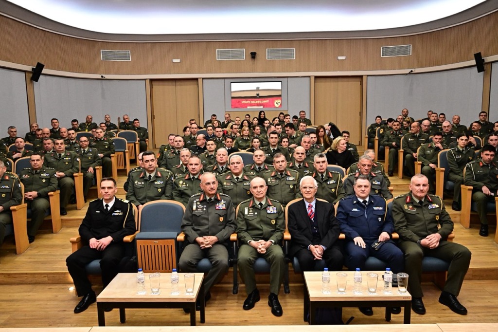 Ανταλλαγή Ευχών Αρχηγού ΓΕΣ με το Προσωπικό του ΓΕΣ