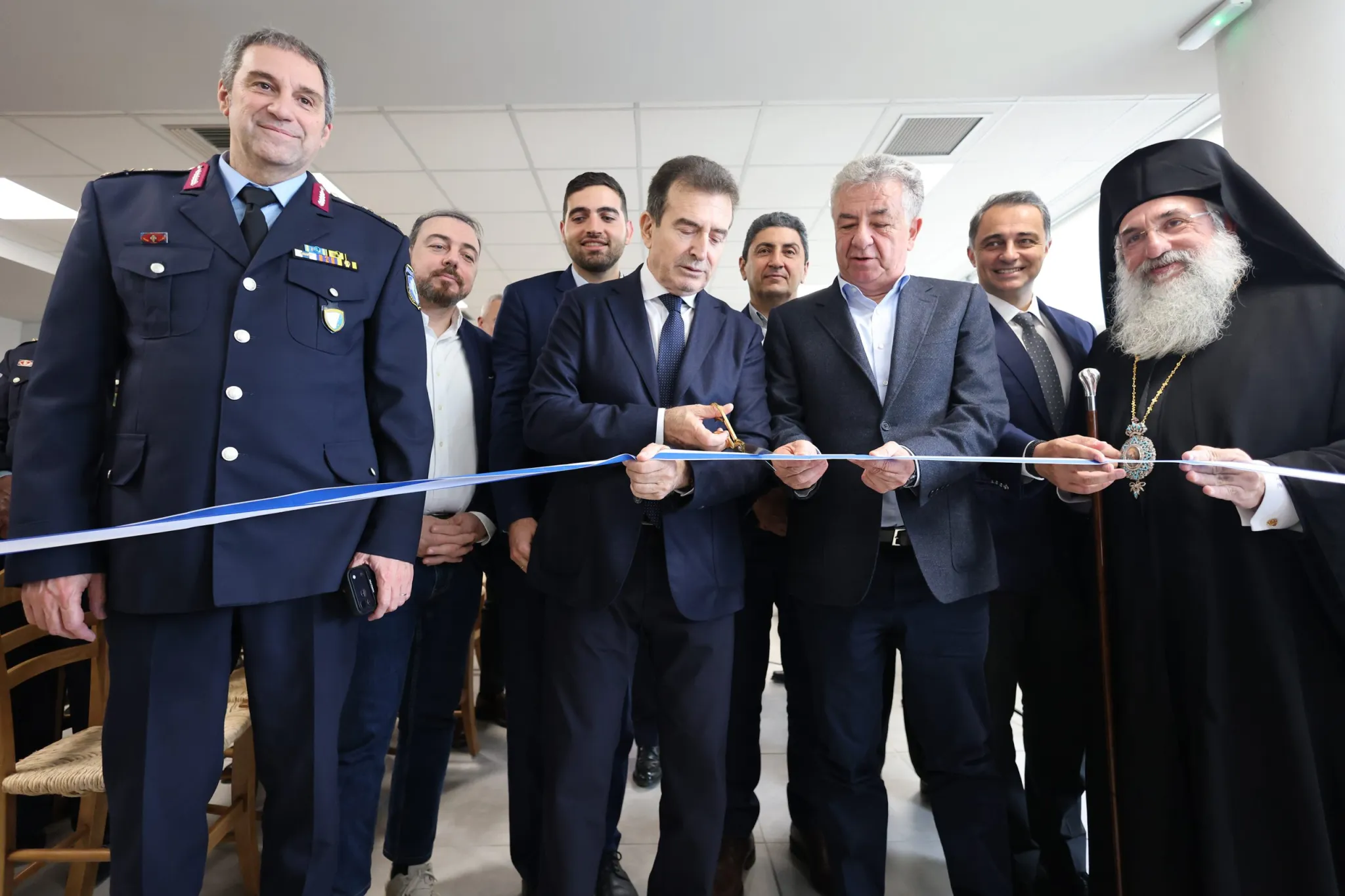 Εγκαίνια της νέας Λέσχης Σίτισης στο Αστυνομικό Μέγαρο Ηρακλείου παρουσία Μιχάλη Χρυσοχοΐδη και Σταύρου Αρναουτάκη (video)