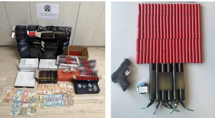 Πλήθος κροτίδων και φωτοβολίδων εντοπίστηκε σε σπίτι στη Σαλαμίνα (video)