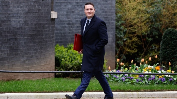 «Απογοητευτικό» κρίνει Βρετανός υπουργός το ότι δεν υπήρξε πρόοδος στις συνομιλίες ΗΠΑ-Ιράν