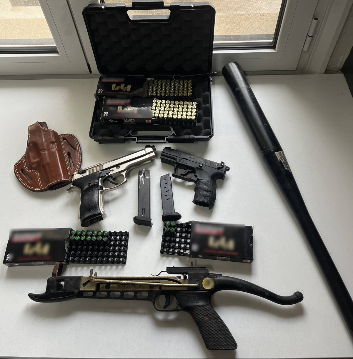 Ηράκλειο: Δύο συλλήψεις για άσκοπους πυροβολισμούς και παραβάσεις νομοθεσίας περί όπλων