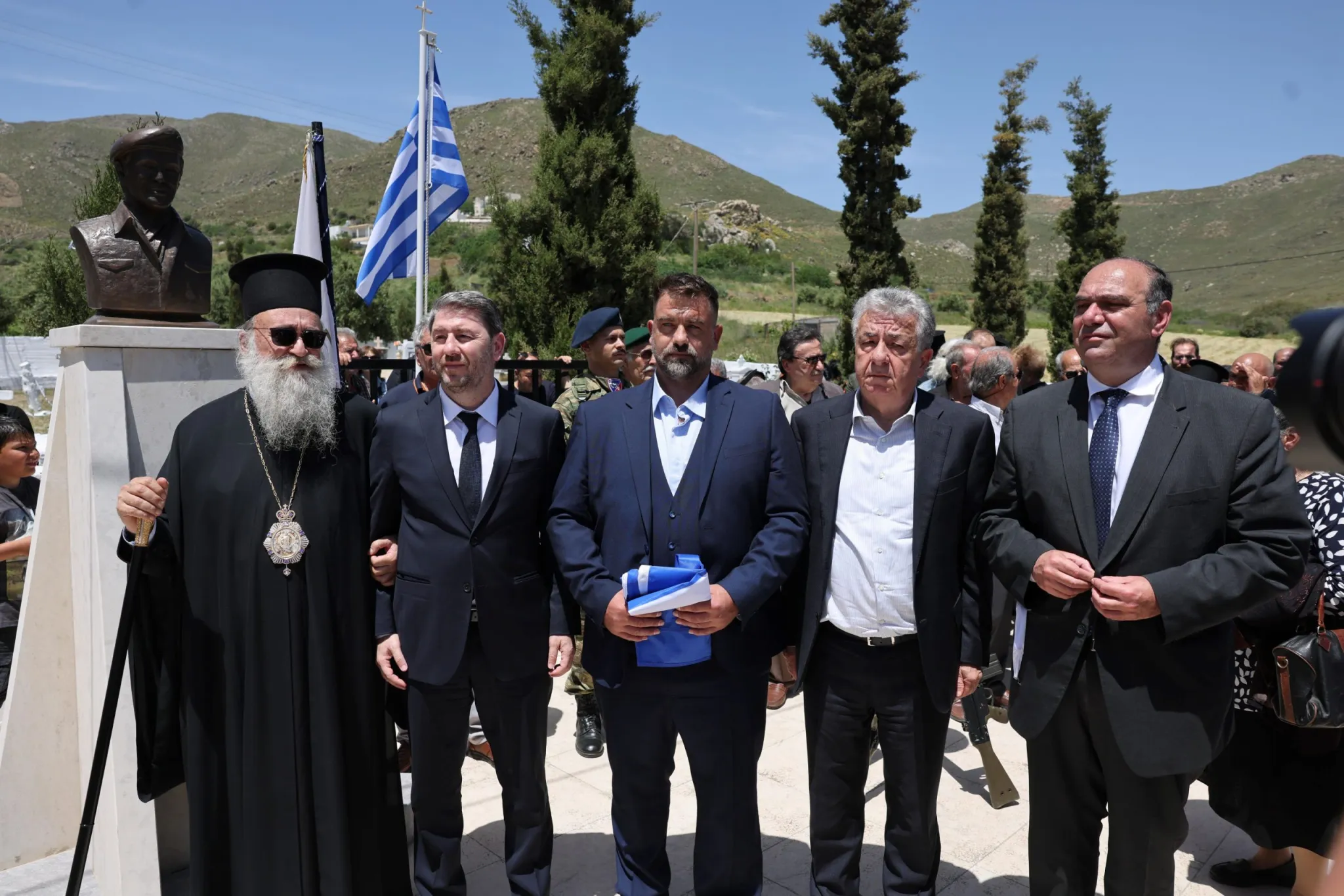 Με τιμές τα αποκαλυπτήρια στον Αμύγδαλο Αστερουσίων της προτομής του Ήρωα της Κύπρου Μανώλη Μπικάκη