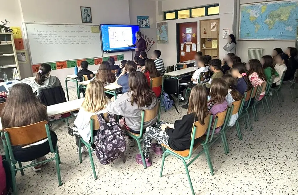 Ενημερωτικές δράσεις για την ασφαλή πλοήγηση στο διαδίκτυο και τον σχολικό εκφοβισμό σε σχολεία της Αιτωλοακαρνανίας
