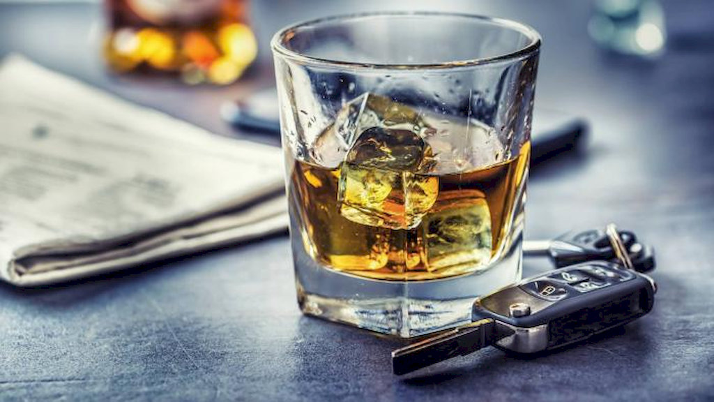 Πρόστιμο έως 4.000 ευρώ και αφαίρεση διπλώματος για 10 χρόνια -Ποιους τιμωρεί αυστηρά ο νέος ΚΟΚ