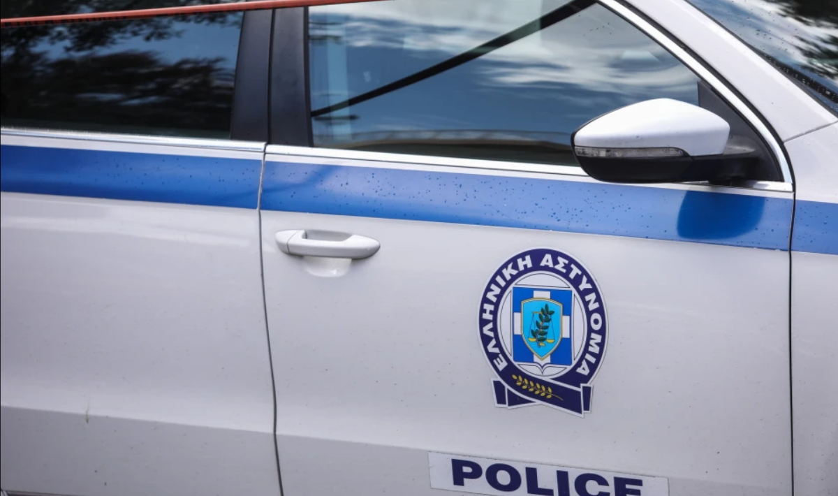 Επιχείρηση της ΕΛ.ΑΣ στην Κρήτη: Εμπλέκονται τρεις οικογένειες – Συλλήψεις και συνολικά 77 κατηγορούμενοι