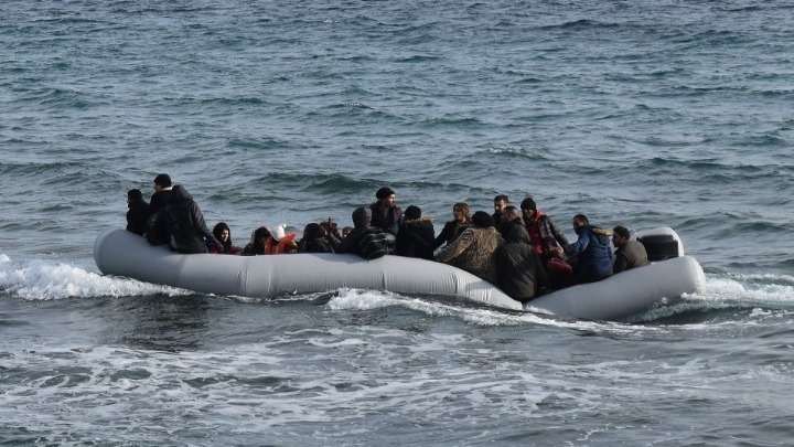 Tέσσερα νέα περιστατικά με μετανάστες νότια της Κρήτης – Επιχειρήσεις διάσωσης άνω των 150 ατόμων
