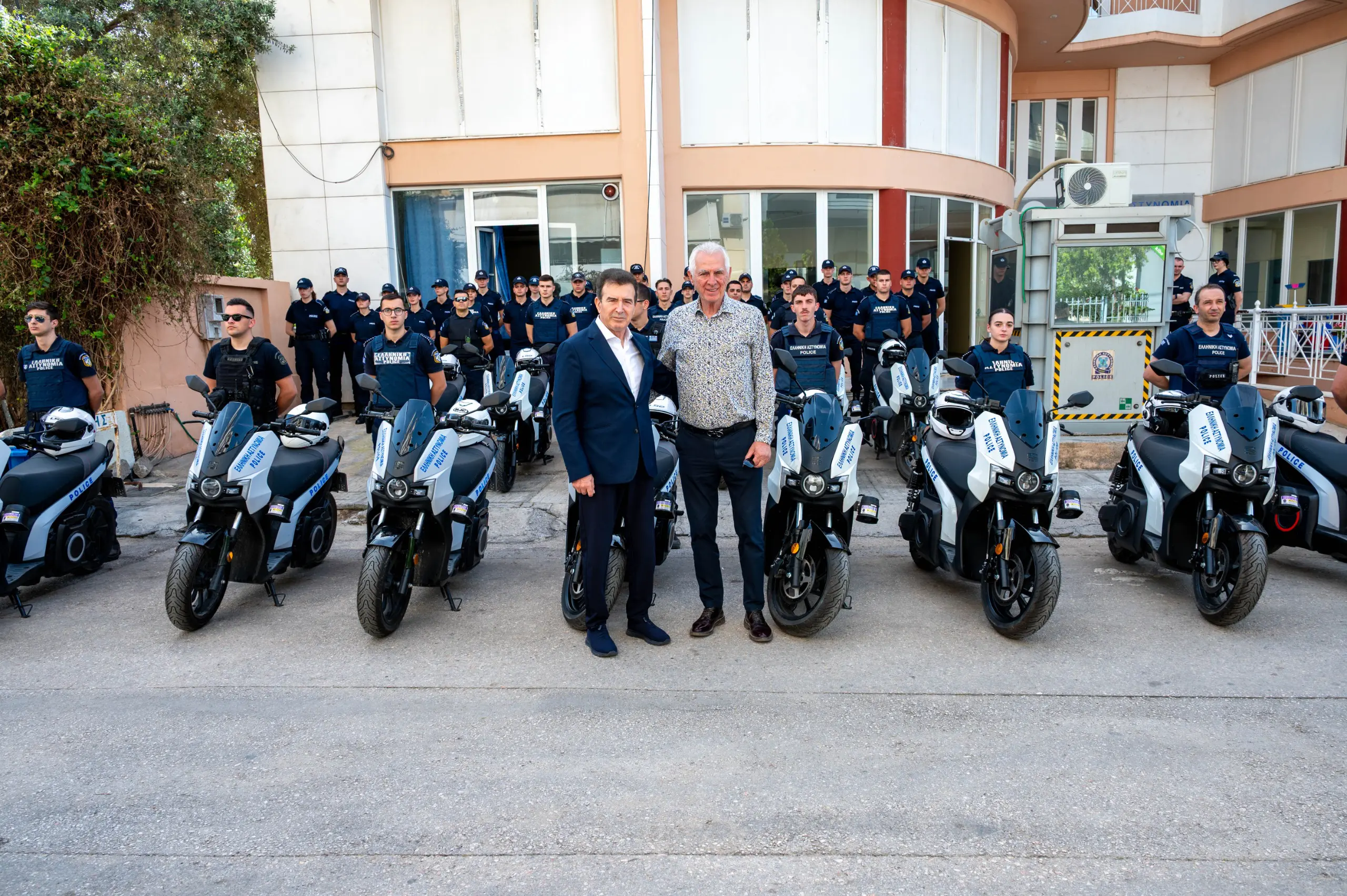 Δωρεά περιπολικών και μοτοσικλετών από τον Όμιλο ΔΕΗ στην Άμεση Δράση Αττικής